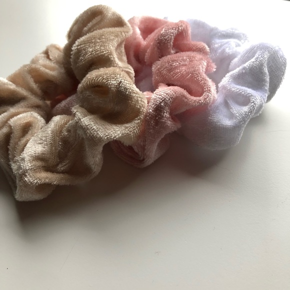 💫Set of 3 Hair Scrunchies - Picture 2 of 3
